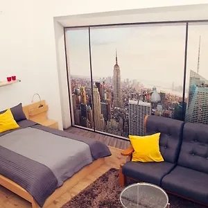 Trendy & Cozy At Heroes' Square Apartman