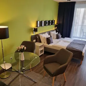 Rivercity Apartman
